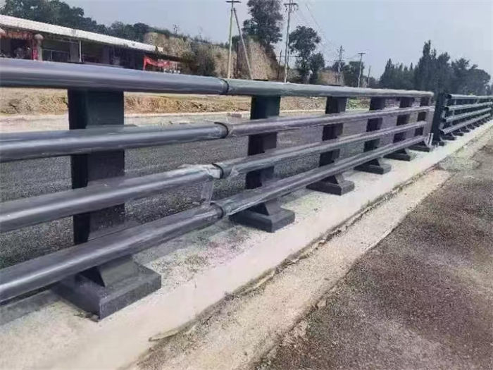 性价比高的不锈钢道路护栏供货商