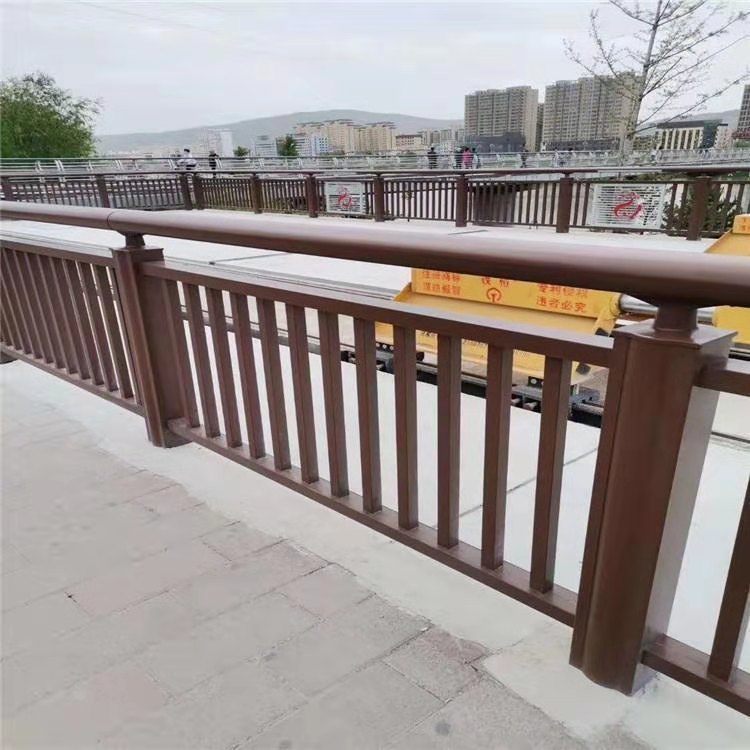 木纹转印河道防撞栏杆耐腐蚀耐磨损