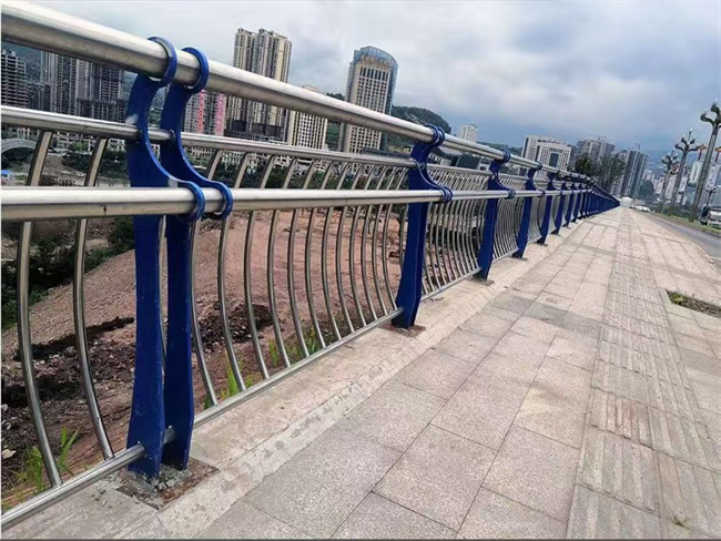 护栏专业生产厂家