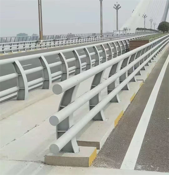 【护栏】_镀锌管景观护栏实力厂家