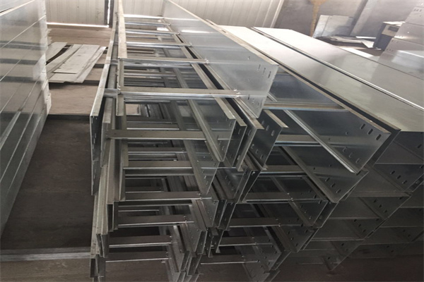 锌铝镁电缆桥架400*200厂家可定制生产