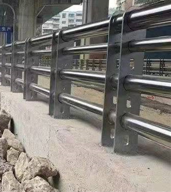 桥梁护栏 不用生产经验丰富