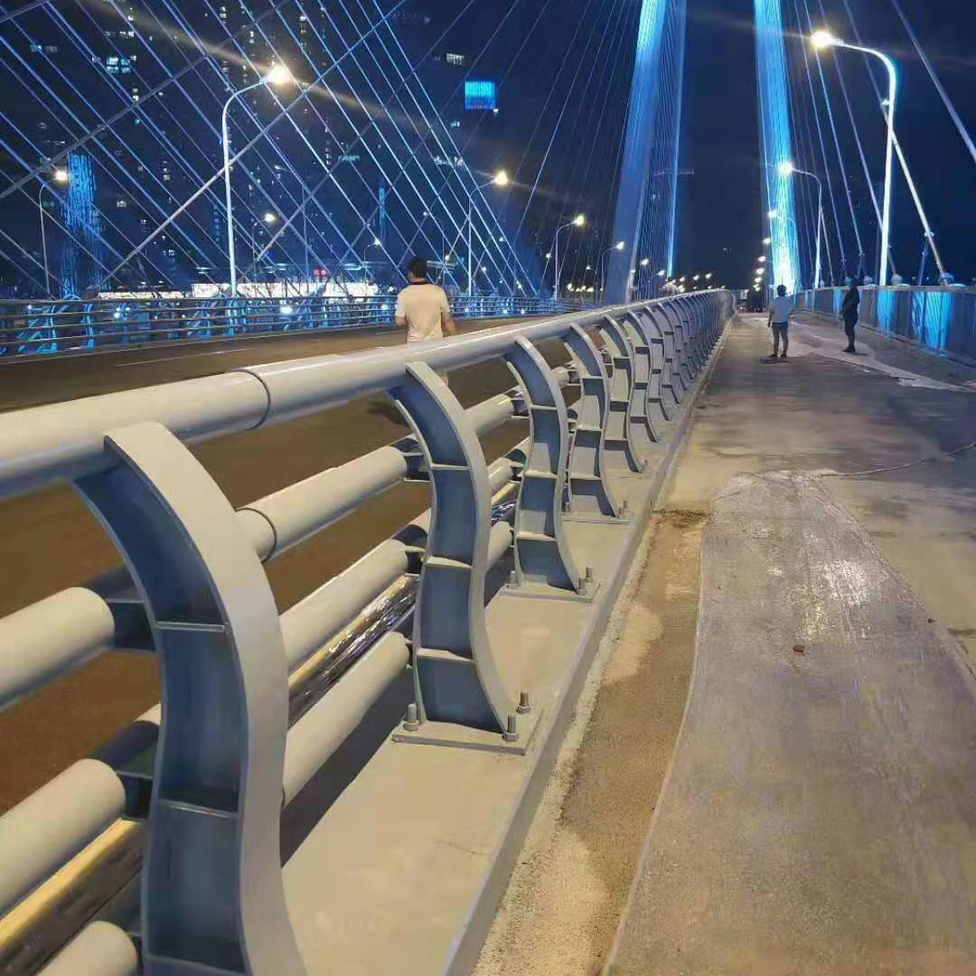 护栏多种工艺