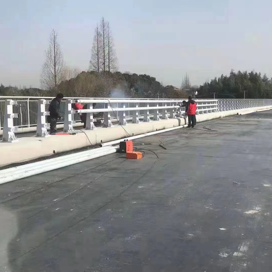 护栏-【不锈钢碳素钢复合管厂】现货直发