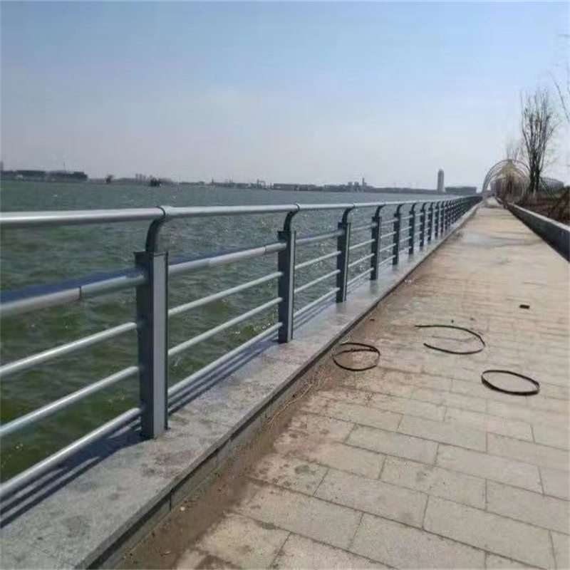 咨询人行道护栏厂家