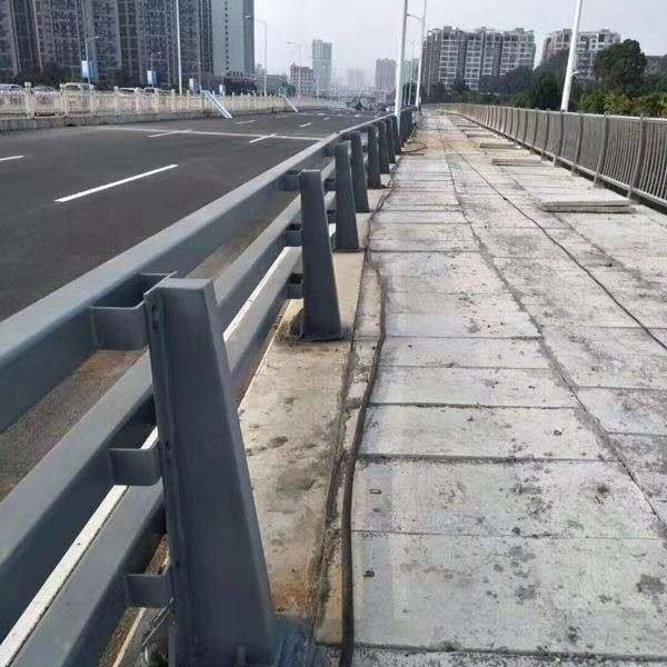 河道栏杆不易褪色
