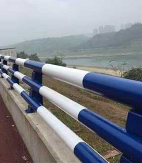  护栏自主研发