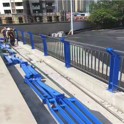  护栏精工制作