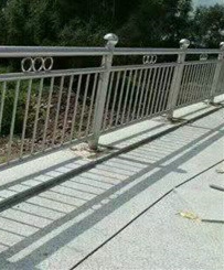 护栏批发供应