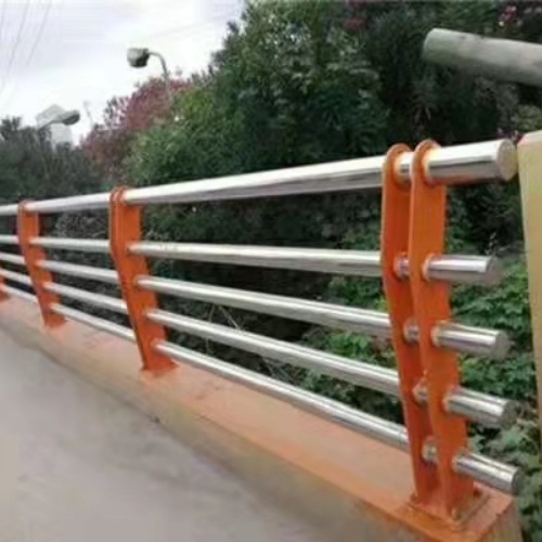 波形公路护栏厂家先考察在购买