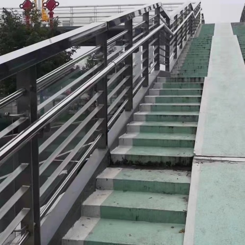 道路护栏品质与价格同行