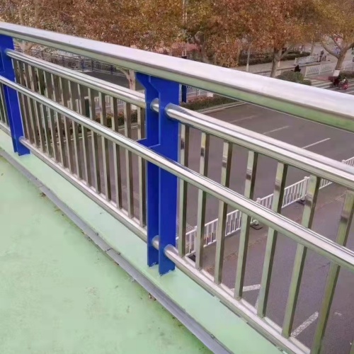 公路护栏厂家-一家专业的厂家