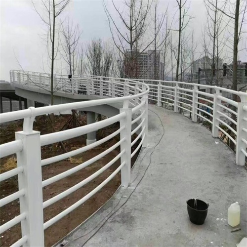 不锈钢立柱买的放心找汇星达护栏工程有限公司