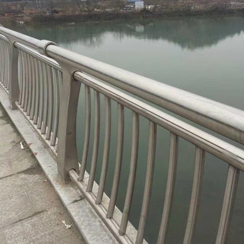 不锈钢复合管当日价格