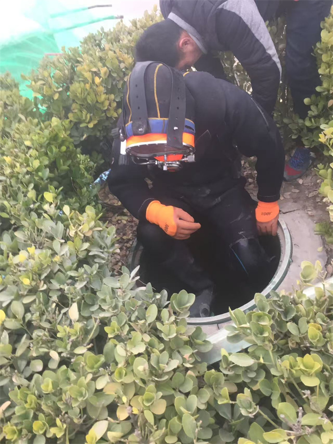 水下堵漏施工队欢迎来电