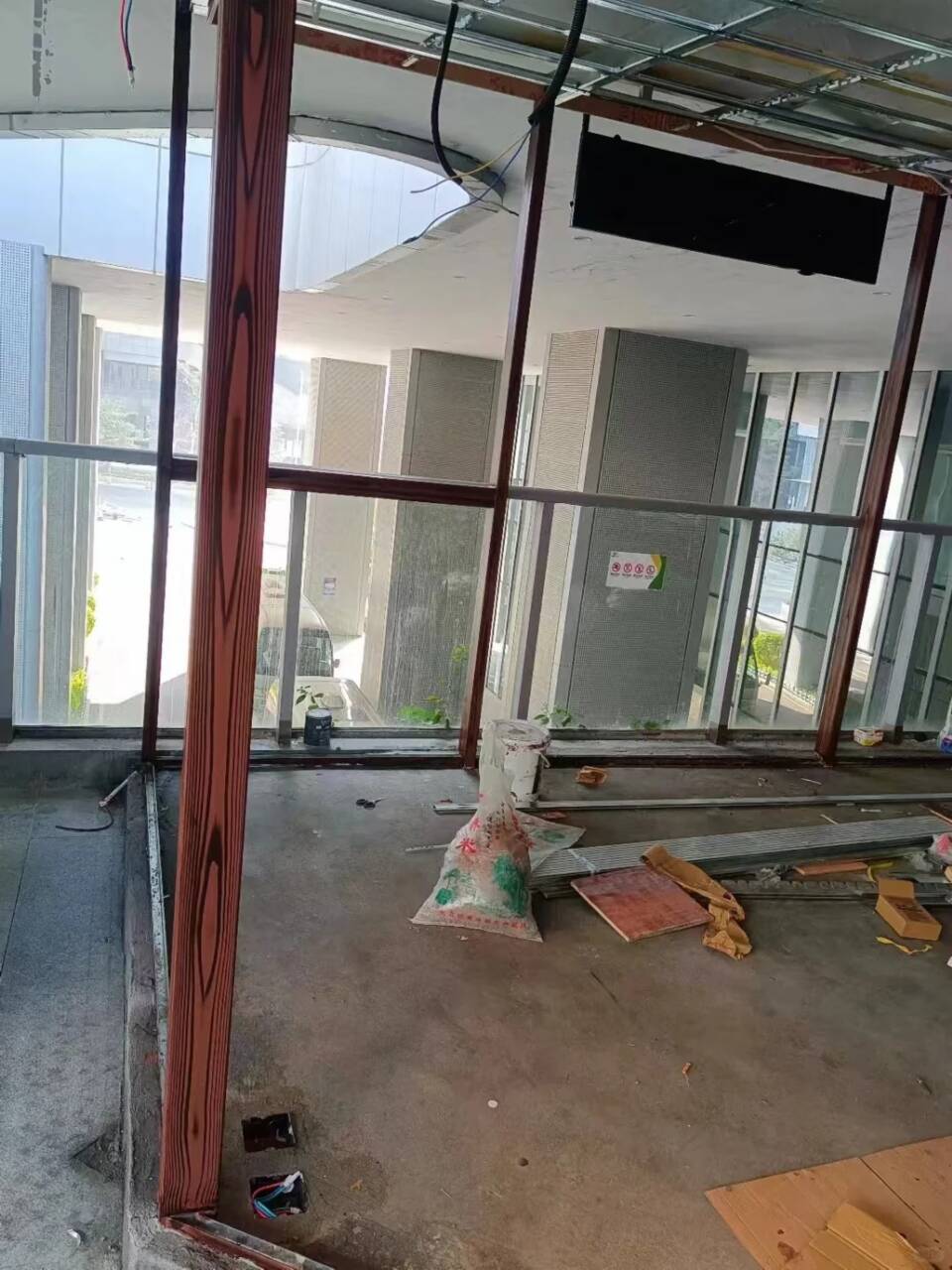 廊架长廊木纹漆，钢结构金属面木纹漆，仿木纹漆施工价格