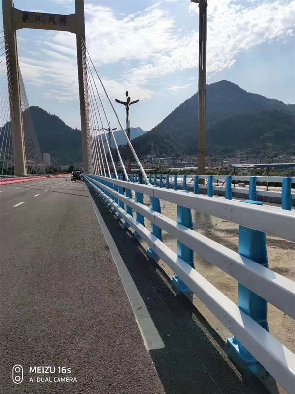 信息led灯光护栏