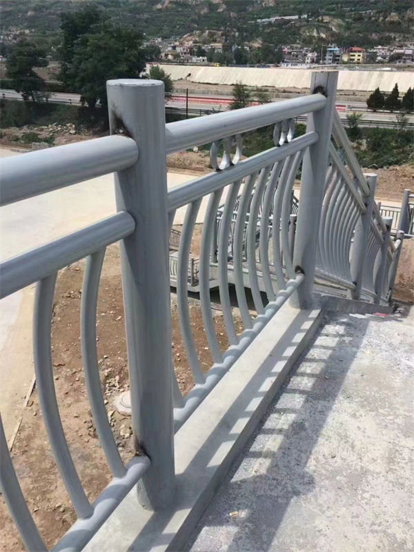 品质过关波形梁护栏