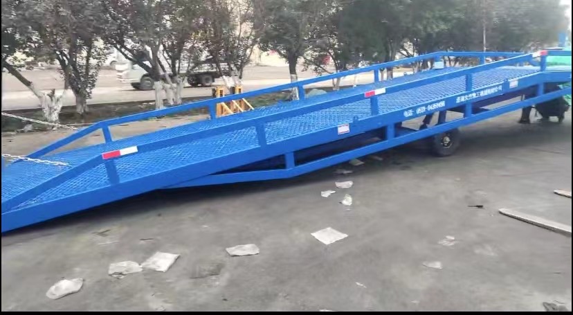 移动式登车桥多少钱供应