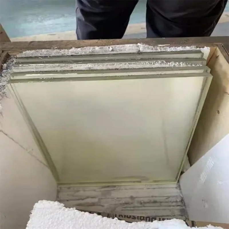 铅玻璃拒绝中间商