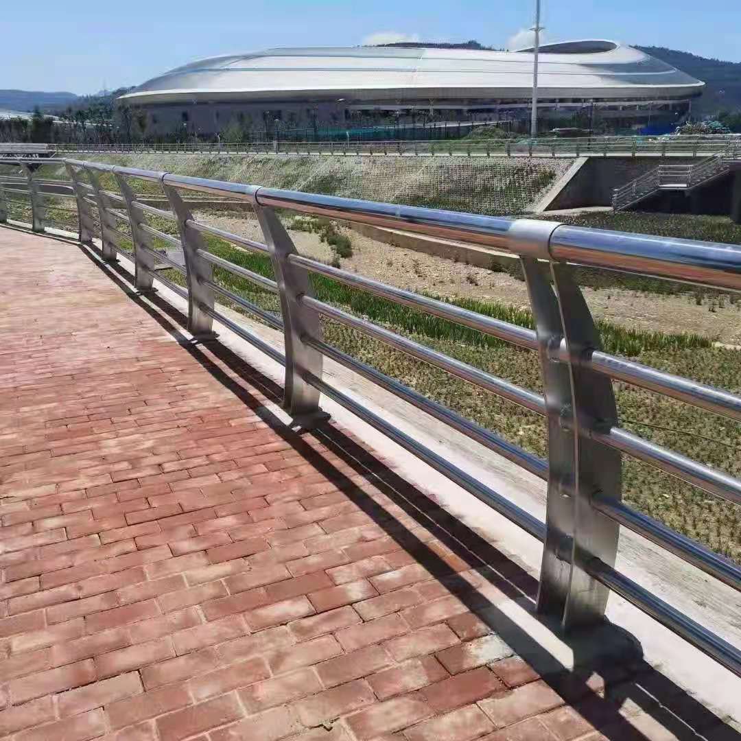 防撞护栏厂