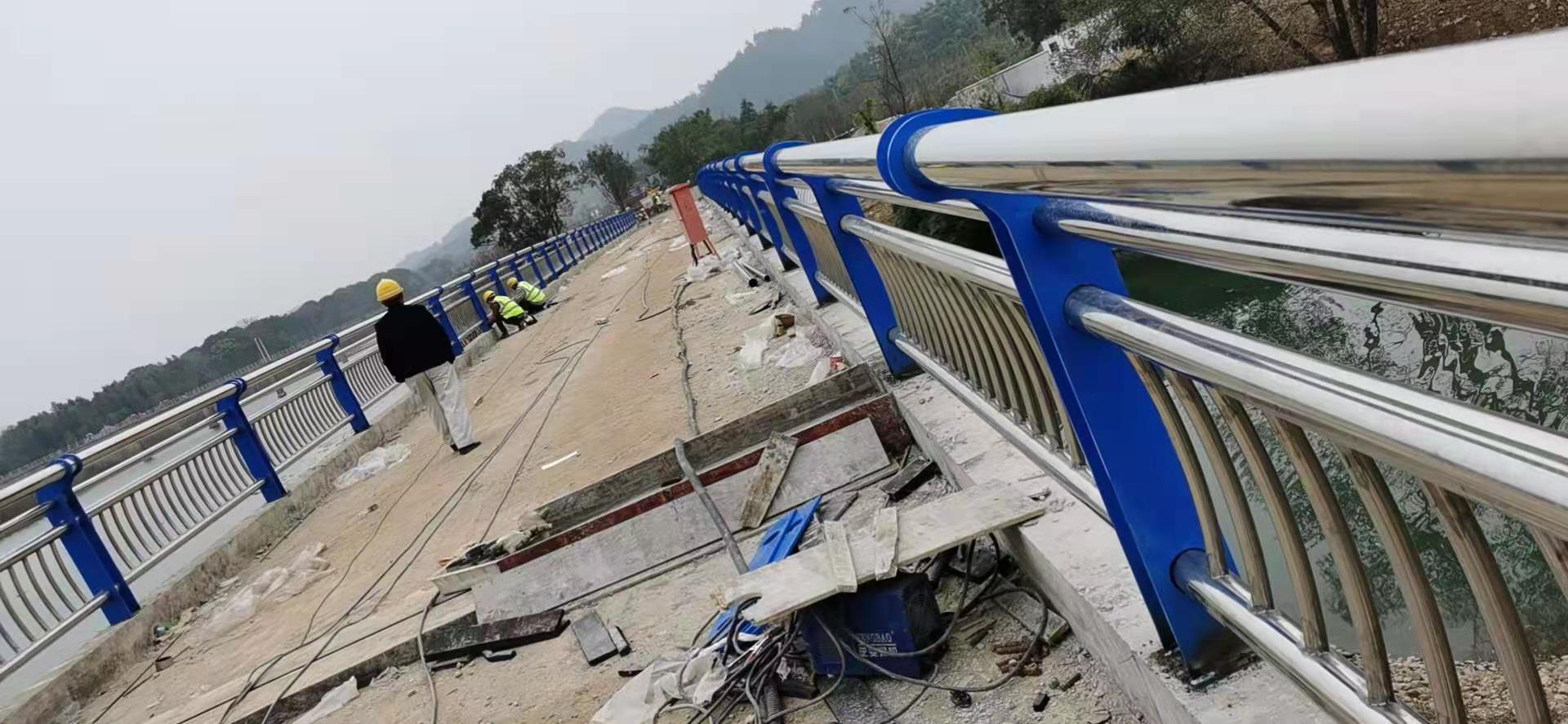 桥梁护栏图纸