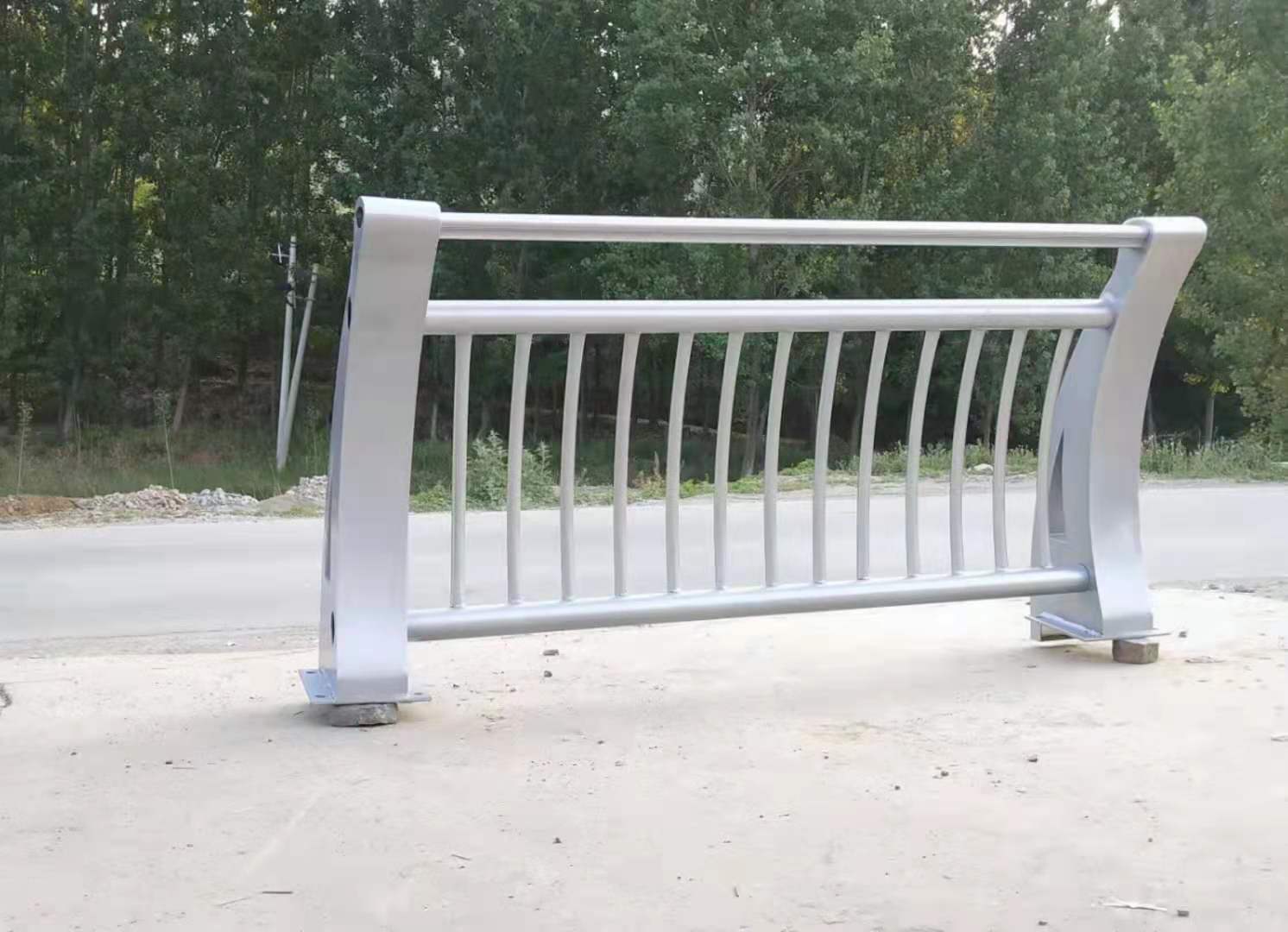 儋州市防撞护栏生产地址